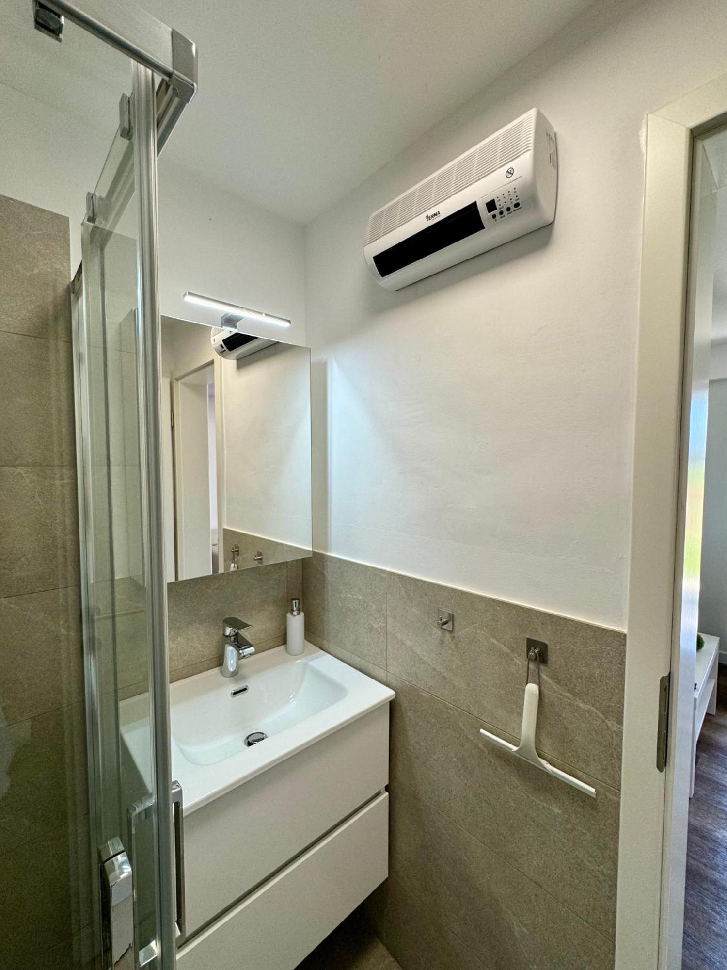 Enna Apartment B Meerblick Perfect Location Medulin Exterior photo